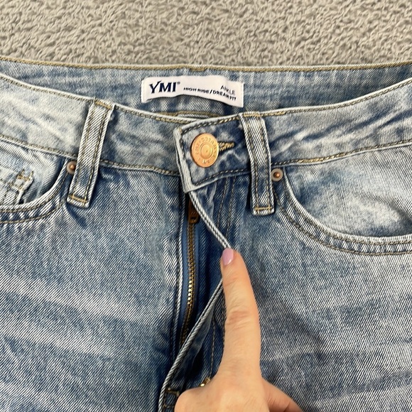 YMI Jeans Women's 5/27 High Rise Ankle Dream Fit Distressed Holes Frayed Cotton - Picture 7 of 15